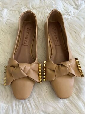 Vicenza Bow Square-Toe Flats